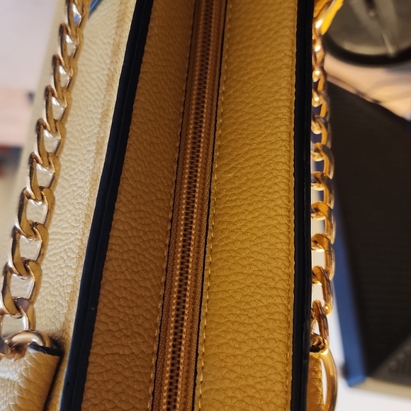 Ardene Large Yellow Tote Bag with Tassle - Picture 8 of 8